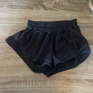 black lulu shorts
